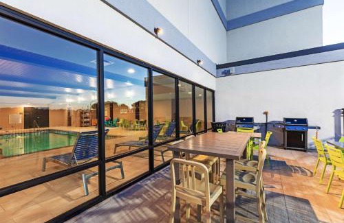 Weatherford Hotel | Discover Home2 Suites By Hilton Weatherford - Rated 9.2/10