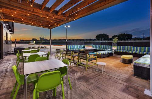 Weatherford Hotel | Discover Home2 Suites By Hilton Weatherford - Rated 9.2/10