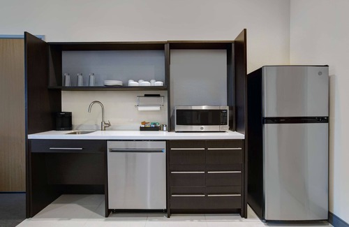 Yuma Hotel | Eco-Friendly Retreat: Home2 Suites by Hilton Yuma Pivot Point