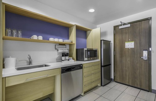 Saint Simons Island Hotel | Relax at Home2 Suites by Hilton St. Simon's Island