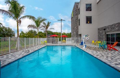 Vero Beach Hotel | Pet-Friendly Home2 Suites by Hilton Vero Beach I-95