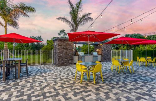 Vero Beach Hotel | Pet-Friendly Home2 Suites by Hilton Vero Beach I-95