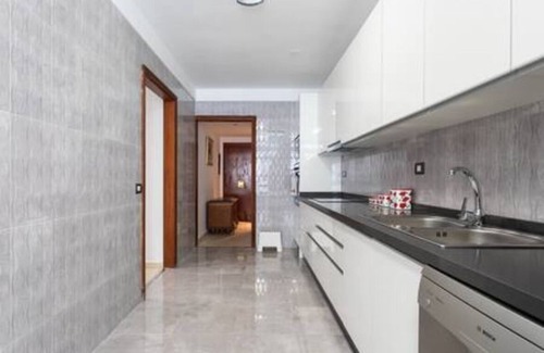 Santa Cruz de Tenerife Apartment | Modern Design Apartment in City Center with Spa & Breakfast