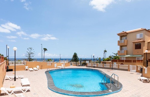 Candelaria Apartment | Guest Rated 10/10: Beach & Pool Apartment in Caletillas