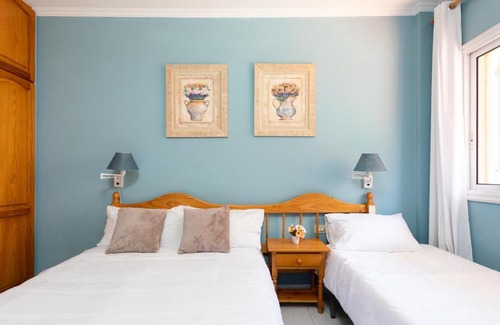 Candelaria Apartment | Guest Rated 10/10: Beach & Pool Apartment in Caletillas
