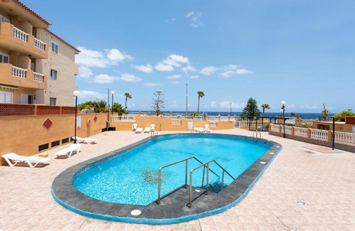 Candelaria Apartment | Guest Rated 10/10: Beach & Pool Apartment in Caletillas