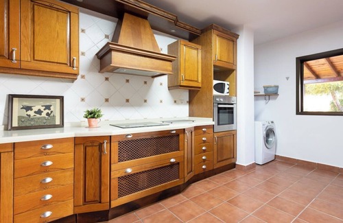 Sauzal House | Scenic Home2Book with Teide Views and Family-Friendly Amenities
