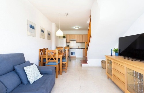 Puerto de Guimar Apartment | Cozy Sea Views Apartment in Puertito de Güímar