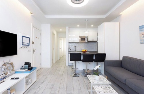 Las Galletas Apartment | Relaxing Retreat at Home2Book Comfy Apartment Las Galletas