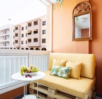 El Medano Apartment | Bright and Welcoming Home2Book Cool Flat El Médano, Oceanfront
