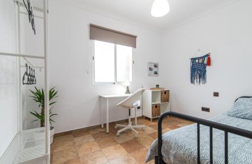 La Garita Apartment | Home2Book Cozy Apt: Steps from La Garita Beach