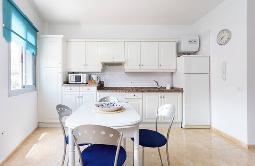 Los Sauces Apartment | Cozy Oceanfront Apartment with Pool and Wifi Amenities