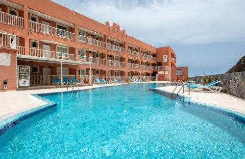 Pajara Apartment | Esmeralda Beach: Oceanfront Retreat in Playa Paraíso