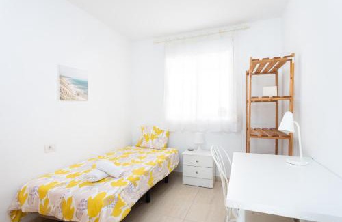 Radazul Apartment | Oceanfront Home2Book Jolly Home Radazul with Terrace & Wifi