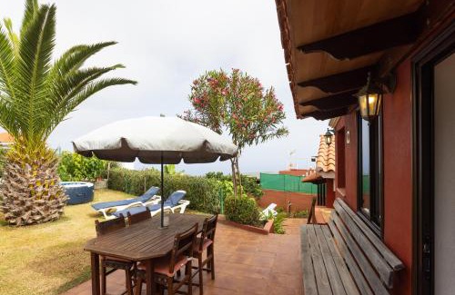 Icod el Alto House | Casa Isabel: Pet-Friendly Retreat with Spa & Breakfast