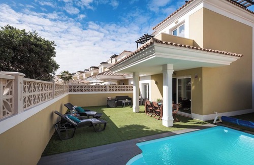 Geafond Villa | Villa Fiona: Private Pool, Wifi & Family-Friendly Comfort