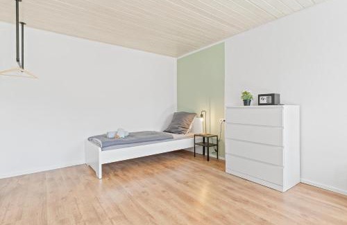 Unterboihingen Apartment | Modern Home2stay Apartments in Wendlingen with Kitchen & WiFi