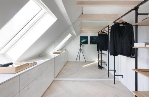 Golzheim Apartment | Homefy Art Apartment with Rooftop Terrace near the Airport