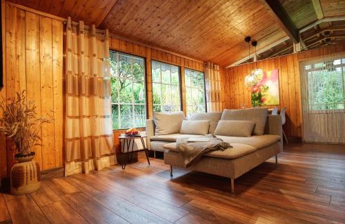 Haddorfer Seen House | Refined Retreat at Schwanennest am Haddorfer See