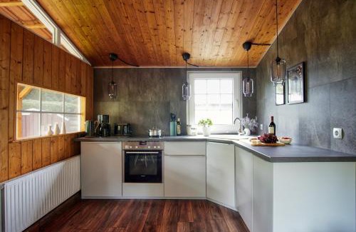 Haddorfer Seen House | Refined Retreat at Schwanennest am Haddorfer See