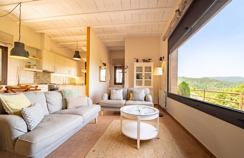 Collsacreu Villa | Relaxing HomeHolidaysRentals Paz with Pool in Costa Barcelona