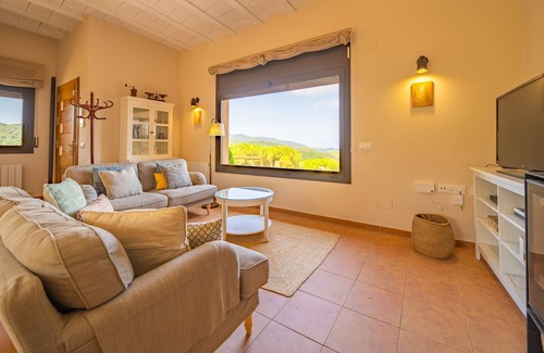Collsacreu Villa | Relaxing HomeHolidaysRentals Paz with Pool in Costa Barcelona