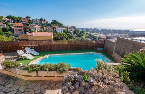 Santa Susanna Villa | Discover HomeHolidaysRentals Formentor: Pet-Friendly Oasis