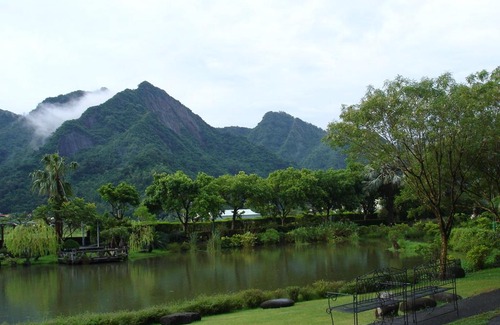 Meinong House | Inviting Homeinn: Family-Friendly Stay with a 9/10 Review