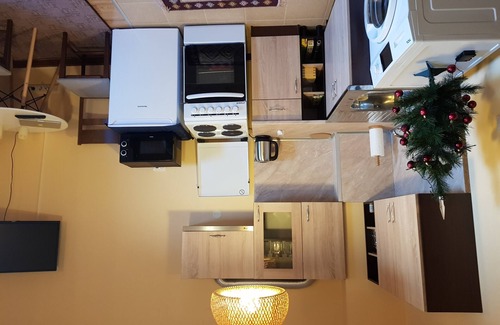 Kvartal Noviya Grad Apartment | Inviting Studio with Breathtaking Views for Your Getaway