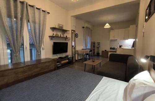 Kastoria Apartment | HomeLikeNone