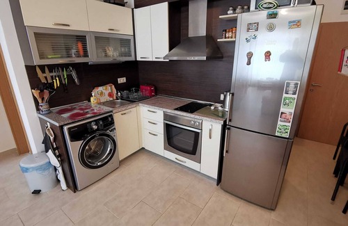 Aheloy Apartment | Cozy 2-Bed Apartment Near Vineyards with Breakfast Included