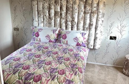 East Drayton Ski Chalet | Family-Friendly Chalets in Tuxford, UK - Rated 8.7/10