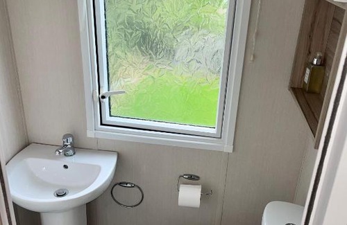 East Drayton Ski Chalet | Family-Friendly Chalets in Tuxford, UK - Rated 8.7/10
