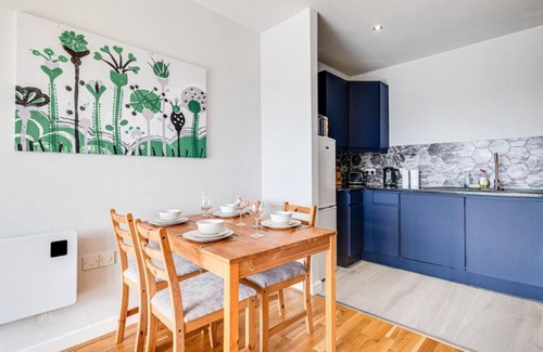 Manchester City Centre Apartment | Homely 2-Beds 2-Bath Apartment in Manchester