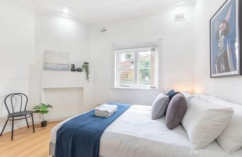 Eastwood House | Homely 4 Bdrms House in Eastwood Sleeps 11