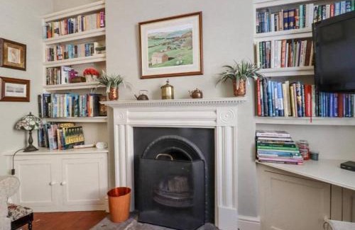 Pateley Bridge House | Pet-Friendly 4-Bed Cottage in Central Location, Rated 8.8