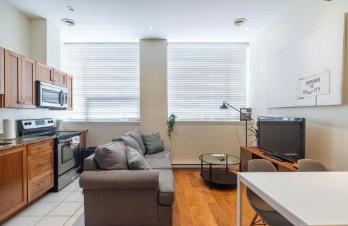 South End Apartment | Cozy Loft #5 with AC in Vibrant Downtown, Family-Friendly