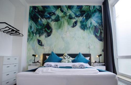 Sendlinger Feld Apartment | Homely Stay Studio 6: Family-Friendly with Pool & Breakfast