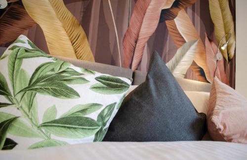 Sendlinger Feld Apartment | Welcoming HOMELY STAY Studio 8 with Pool & Breakfast