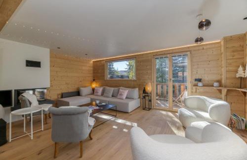 Jeux Apartment | Oceanfront Bliss at Homency - Chalet La Pavicha