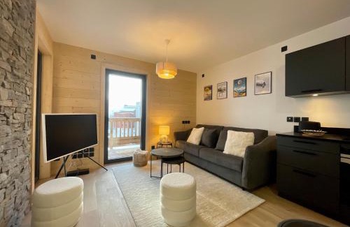 Bergers Apartment | Cozy Homency Chalets du Golf - Family-Friendly Stay Awaits