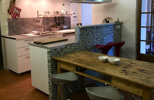 Saint-Andre-de-Cruzieres House | Homerez - Amazing house for 11 ppl. with shared pool at Saint-André-de-Cruzières