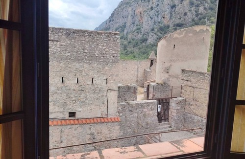 Villefranche-de-Conflent House | Homerez - House in Villefranche-de-Conflent