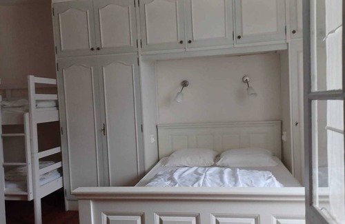 Cayeux-sur-Mer House | Beachside Retreat: Family-Friendly House Steps from the Ocean