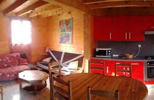 Fresse-sur-Moselle Ski Chalet | Family-Friendly Chalet with Terrace in Fresse-sur-Moselle