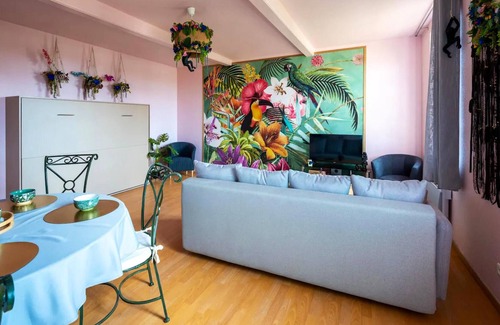 Lisle-sur-Tarn Apartment | Homerez - Amazing appartement for 6 ppl. at Lisle-sur-Tarn