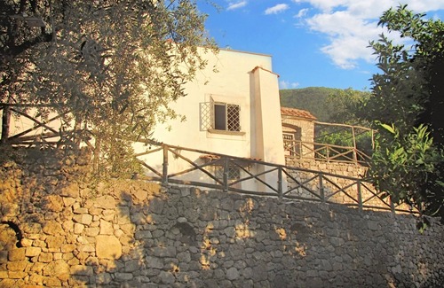 Gragnano Apartment | Inviting Oceanfront Apartment Near Beach for 5 in Gragnano