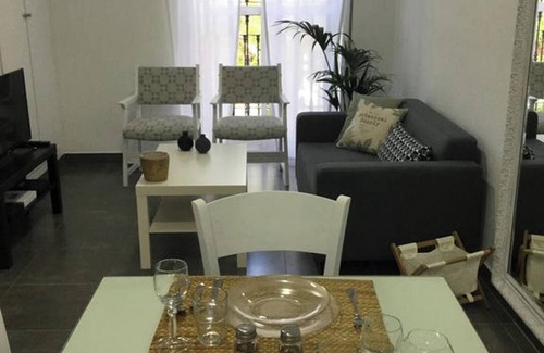 Distrito Sur Apartment | Cozy Apartment for 4 with Balcony in Córdoba