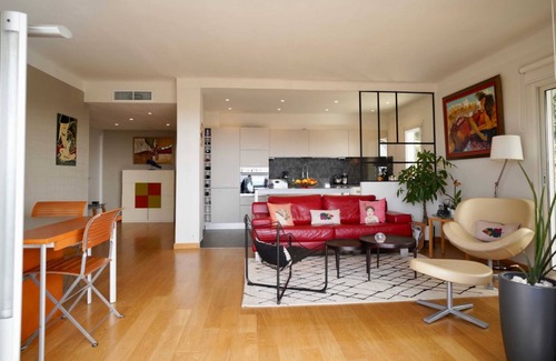 Cannes Apartment | Exceptional Cannes Apartment with Ocean View & Terrace