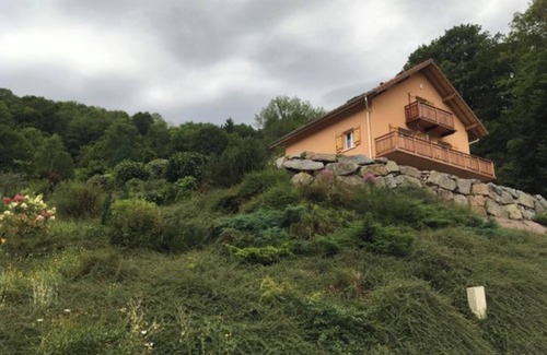 Travexin Apartment | Cozy Cornimont Apartment with Pool & Lake Views Near Slopes